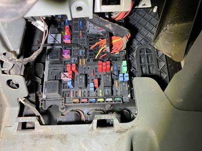 Kenworth T680 Fuse Box