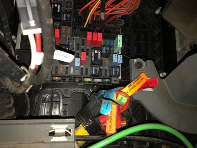 Kenworth T680 Fuse Box