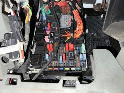 Kenworth T680 Fuse Box