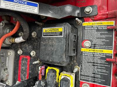 Kenworth T680 Fuse Box