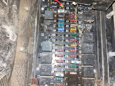 Kenworth T800 Fuse Box
