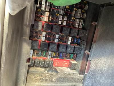 Kenworth W900L Fuse Box