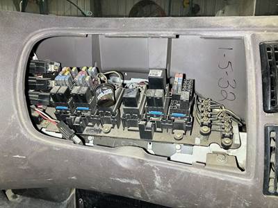 Mack CXN Fuse Box