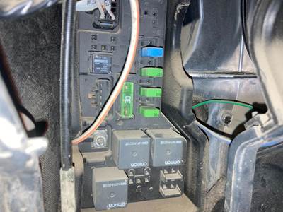 Mack CXU Fuse Box