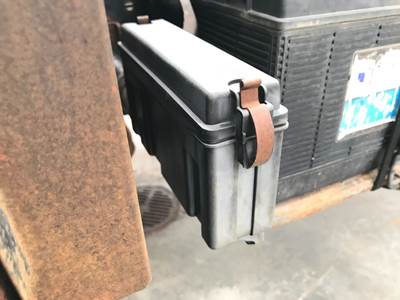 Mitsubishi Fuso Fuse Box
