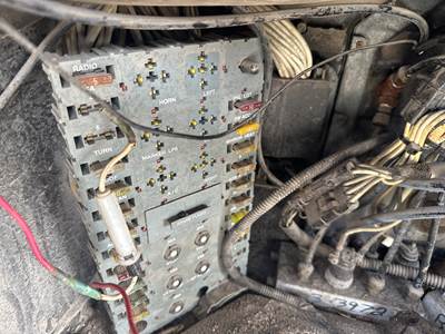 Peterbilt 377 Fuse Box