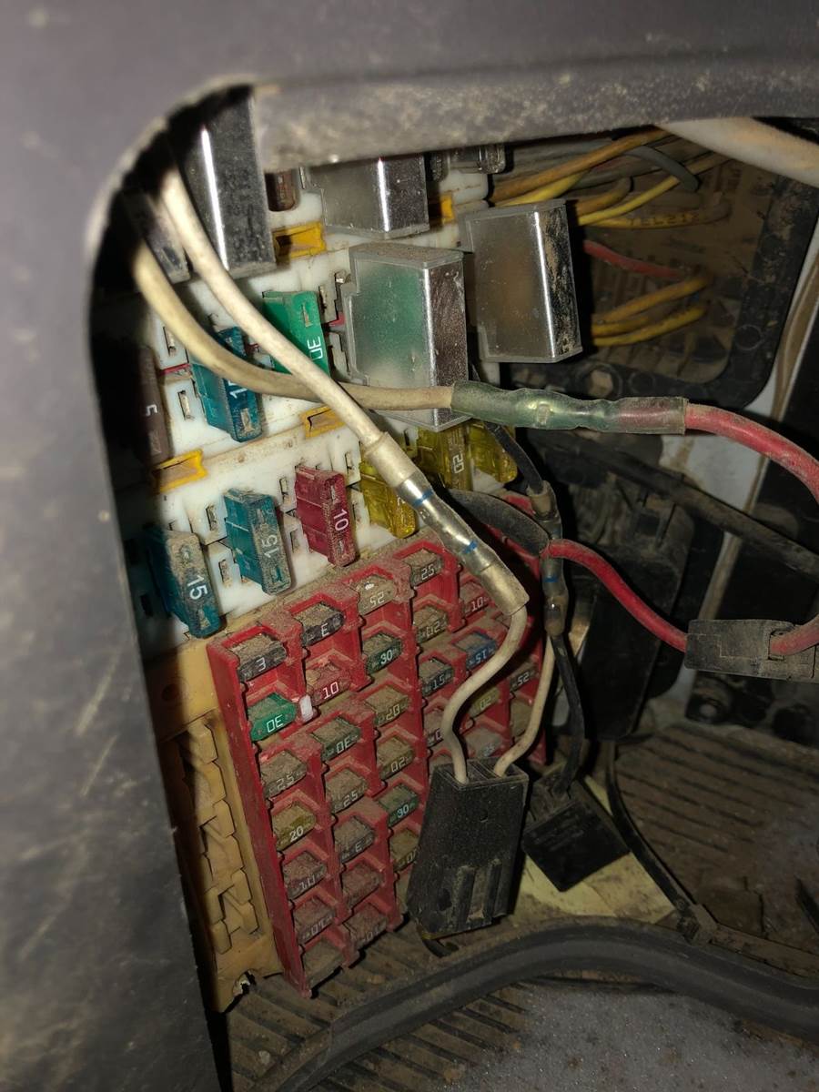 2007 Peterbilt 379 Fuse Box For Sale | Spencer, IA | 25348472