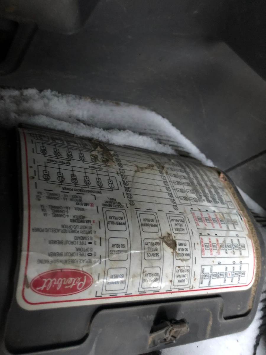 2007 Peterbilt 379 Fuse Box For Sale | Spencer, IA | 25348472