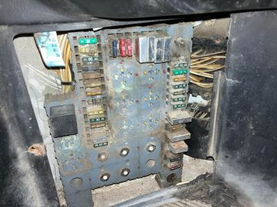 Peterbilt 379 Fuse Box