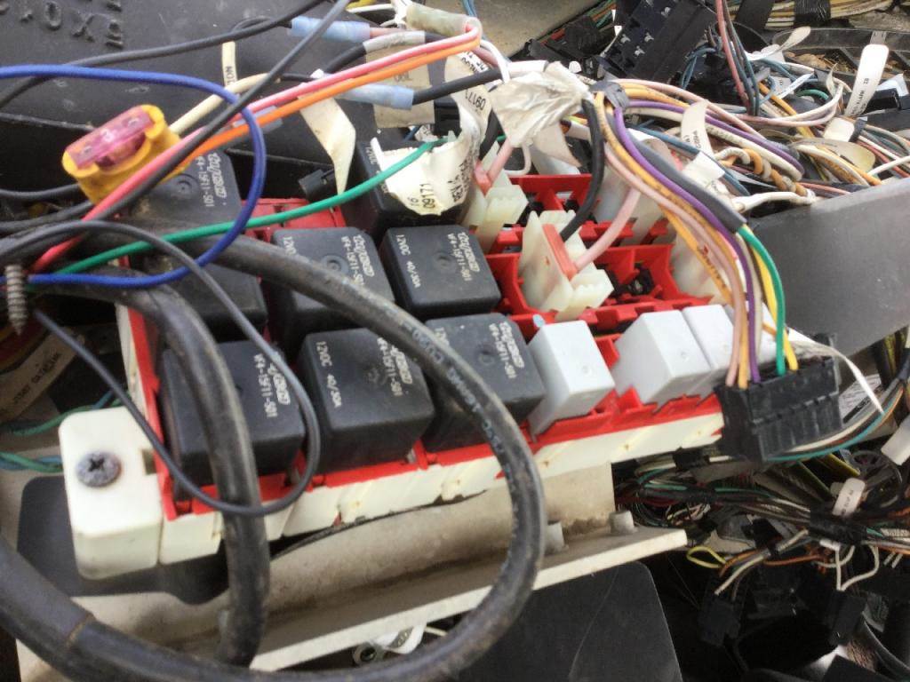 2008 Peterbilt 386 Fuse Box For Sale | Spencer, IA ... peterbilt 386 fuse diagram 