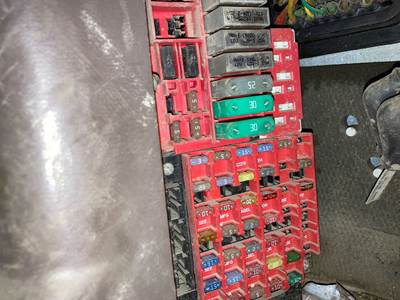 Peterbilt 386 Fuse Box