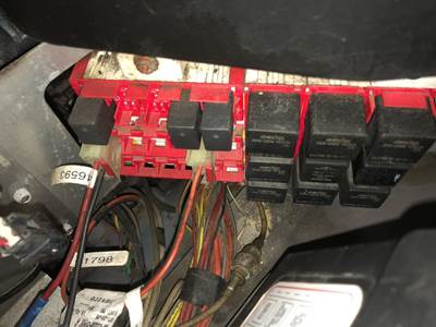 Peterbilt 387 Fuse Box