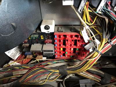Peterbilt 387 Fuse Box