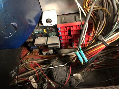 Peterbilt 387 Fuse Box