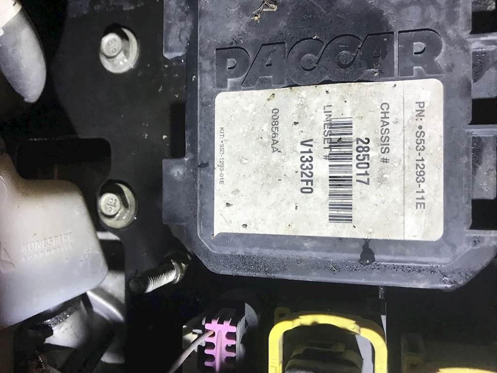 2015 Peterbilt 579 Fuse Box For Sale | Kansas City, MO | S53-1293-11E