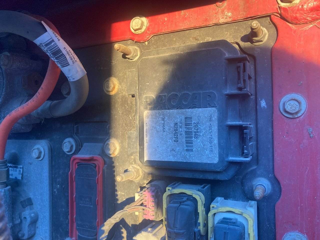 2016 Peterbilt 579 Fuse Box For Sale Kansas City, MO 25329009