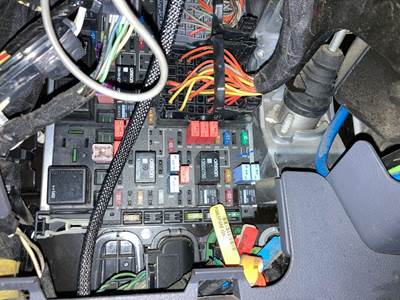 Peterbilt 579 Fuse Box