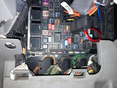 Peterbilt 579 Fuse Box