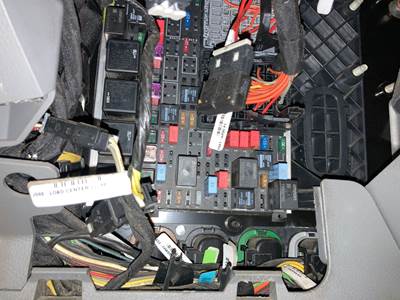 Peterbilt 579 Fuse Box
