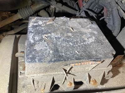 Sterling A9513 Fuse Box