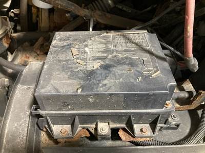 Sterling L7501 Fuse Box