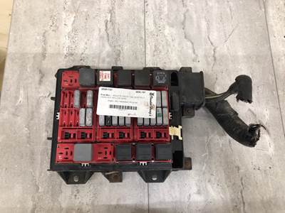 Sterling L9501 Fuse Box