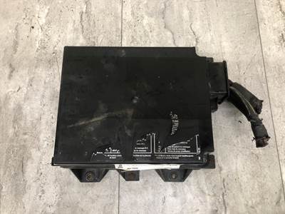 Sterling L9501 Fuse Box