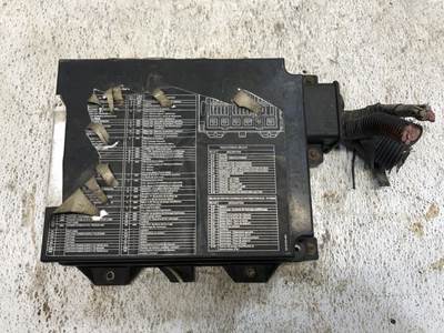 Sterling L9501 Fuse Box