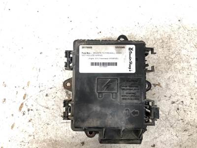 Volvo VNL Fuse Box