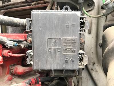 Volvo VNL Fuse Box