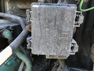 Volvo VNL Fuse Box