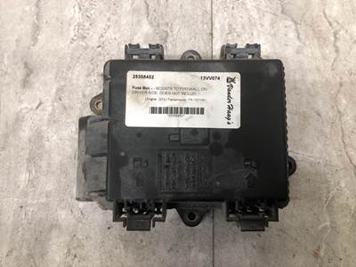 Volvo VNL Fuse Box