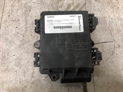 Volvo VNL Fuse Box