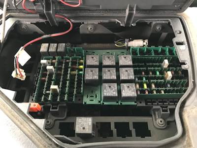 Volvo VNM Fuse Box