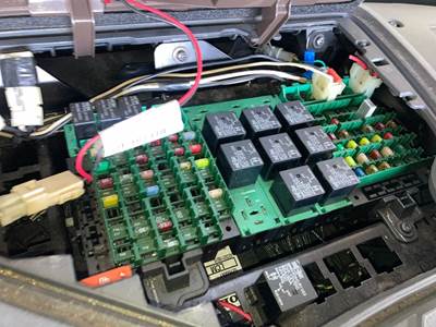 Volvo VNM Fuse Box