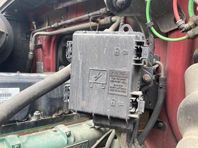 Volvo VNM Fuse Box