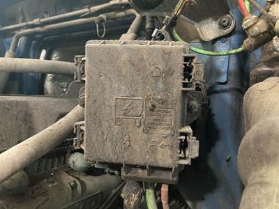 Volvo VNR Fuse Box