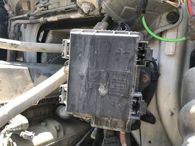 Volvo VNR Fuse Box