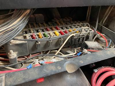 Volvo WIA Fuse Box