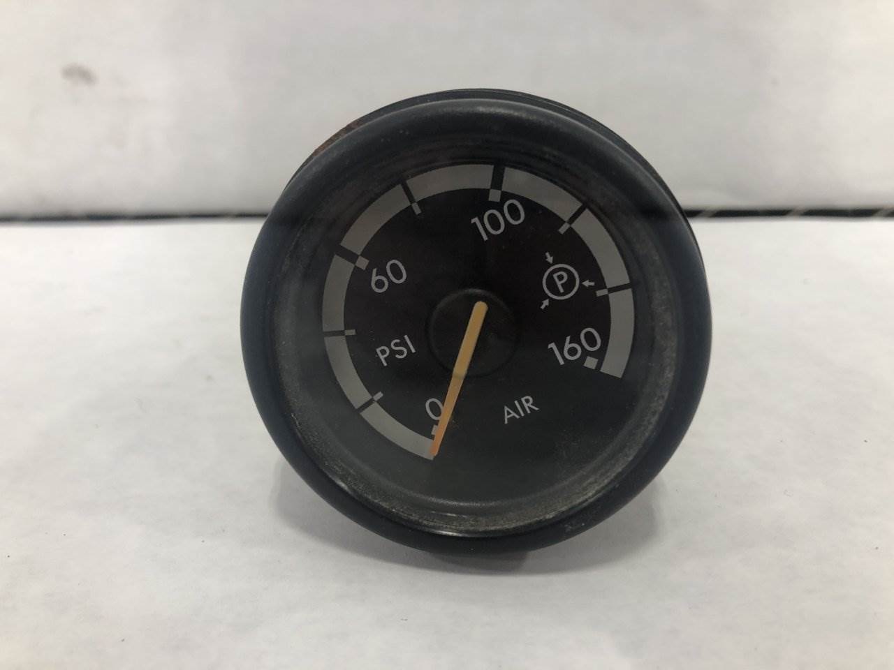 2002 Freightliner Century Class 120 Gauge for a Freightliner C120