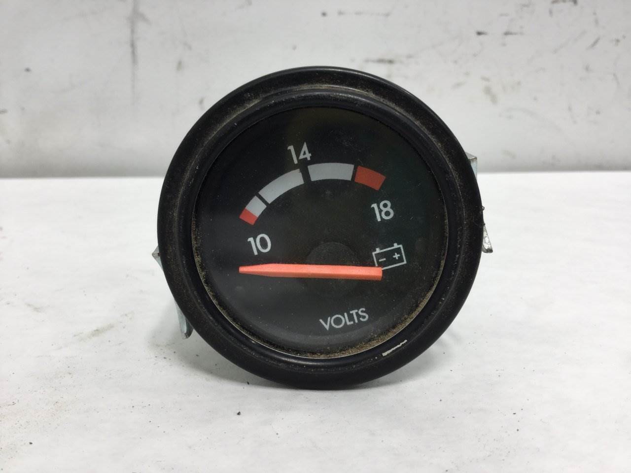 1999 Freightliner FLD120 Gauge For Sale Sioux Falls, SD A2238919