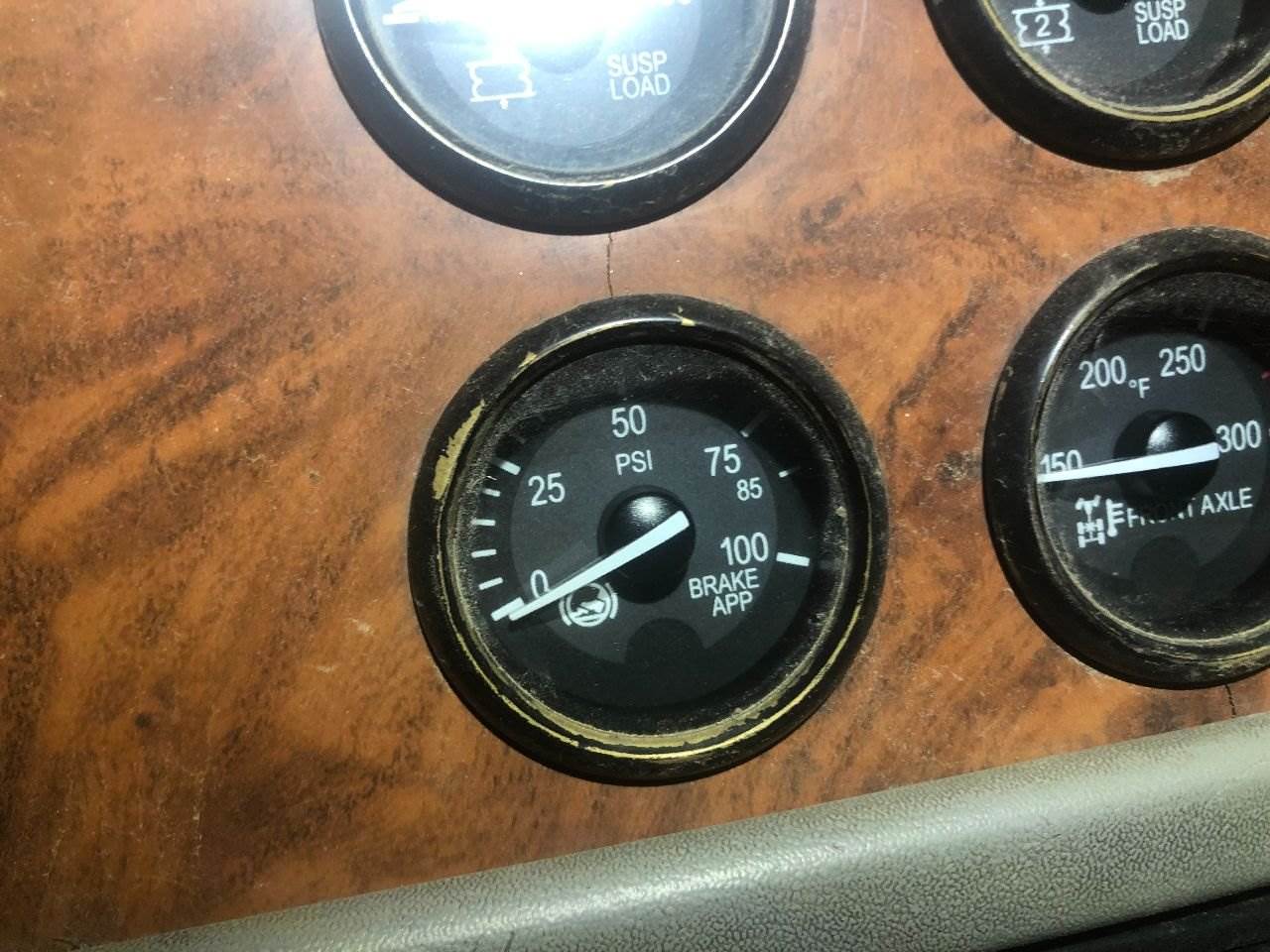 2007 Peterbilt 379 Gauge For Sale Sioux Falls, SD Q436002103B