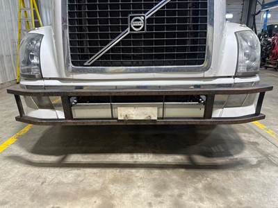 Volvo VNL Grille Guard