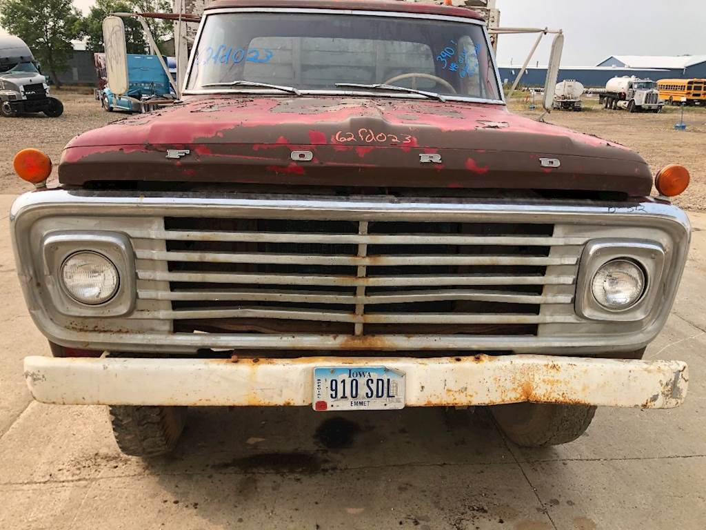 1968 Ford F 600 Grille For A Ford F600 For Sale Spencer Ia Mylittlesalesman Com