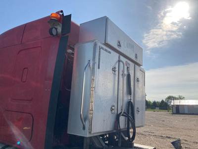 2010 Freightliner Cascadia Headache Rack For Sale | Spencer, IA ...