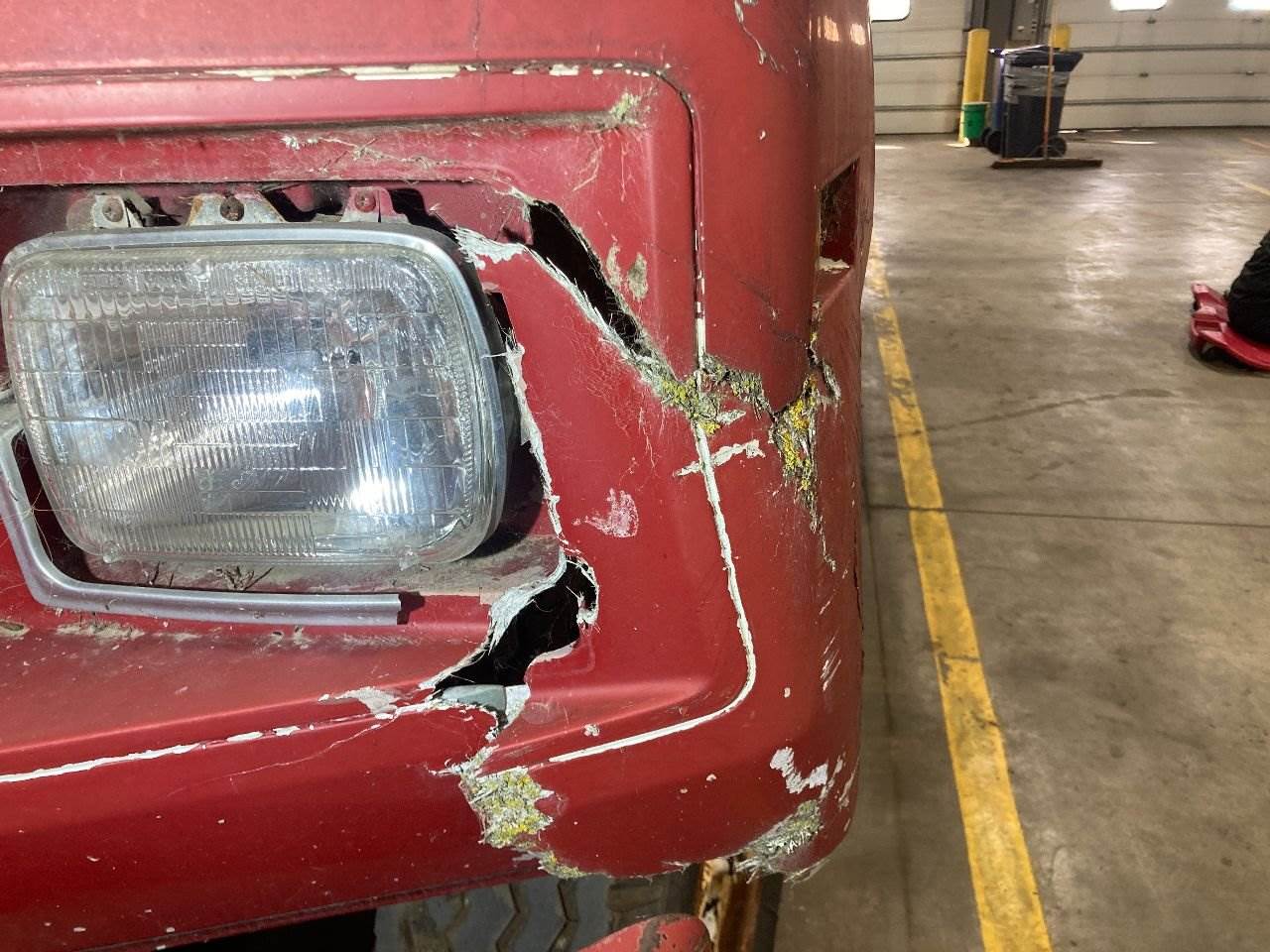 1980 Ford F700 Header Panel Assembly for a Ford F700 For Sale Sioux