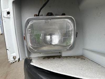 Chevrolet C8500 Headlight Assembly