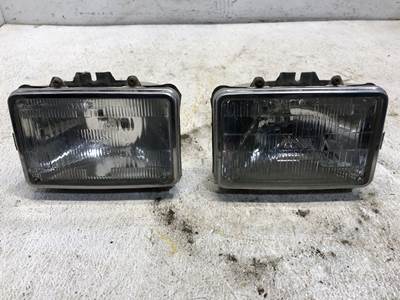 Dodge TRUCK Headlight Assembly