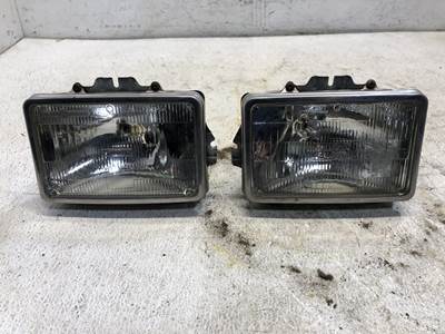 Dodge TRUCK Headlight Assembly