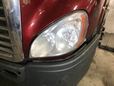Freightliner Cascadia Headlight Assembly